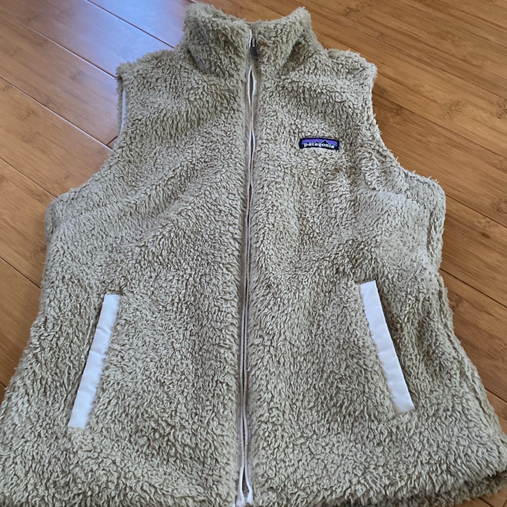 Patagonia Beige Fleece Vest NWOT